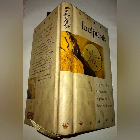 FREE with PURCHASE Hallmark Footprints Scripture with Reflections Book - Picture 5 of 13